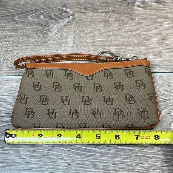 Dooney & Bourke Tan Canvas Brown Leather Trim “DB” Monogram Wristlet & Hardware - Picture 7 of 8